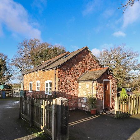 The Laurels Barn Villa Oswestry Exterior photo